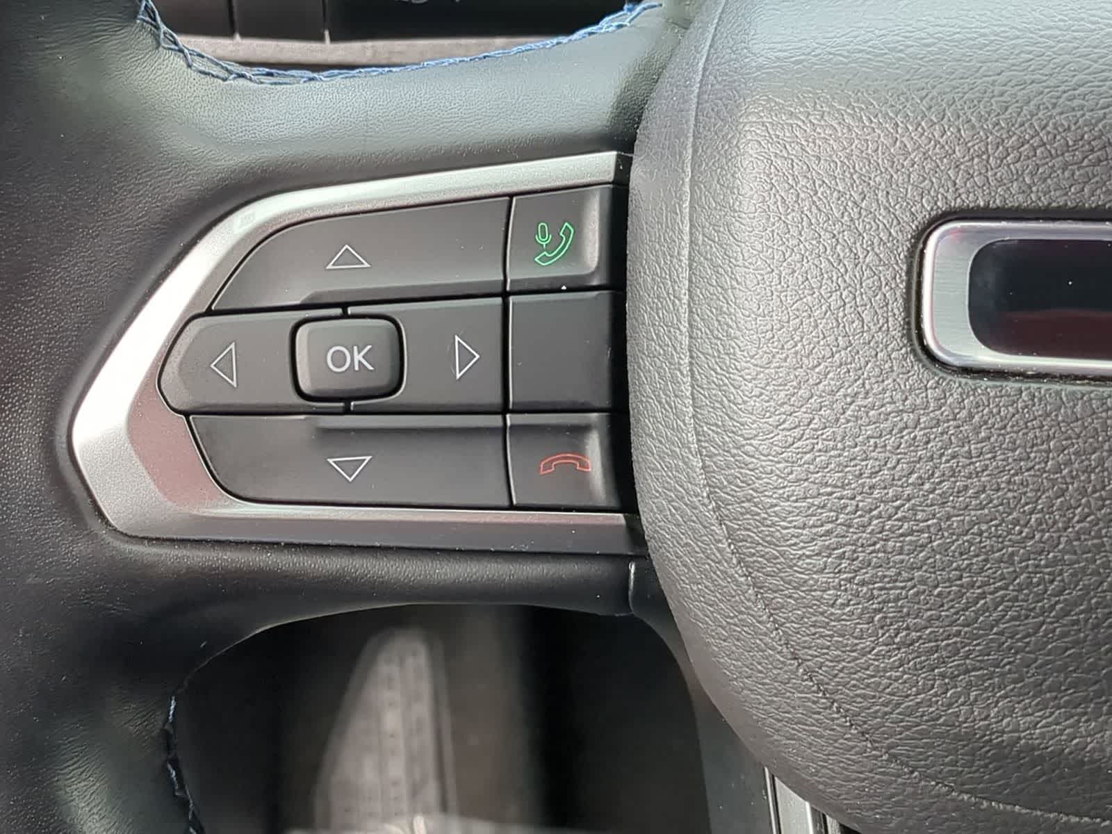 Thumbnail: 2022 Jeep Compass - 22