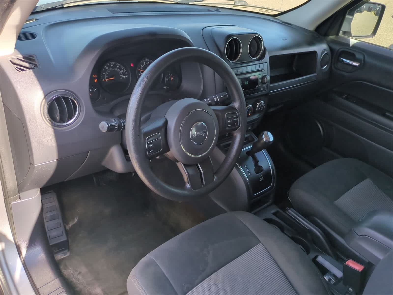 Thumbnail: 2016 Jeep Patriot - 10