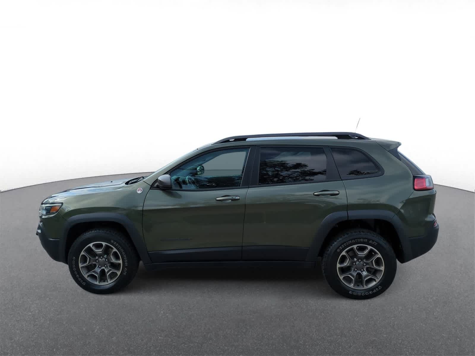 Thumbnail: 2020 Jeep Cherokee - 5