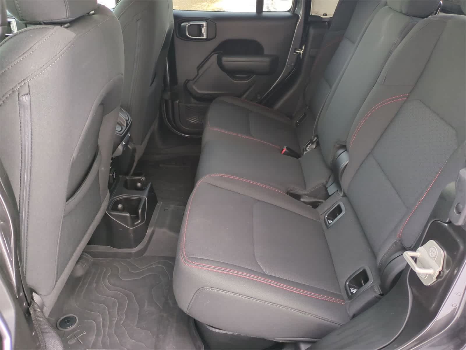 Thumbnail: 2023 Jeep Gladiator - 19