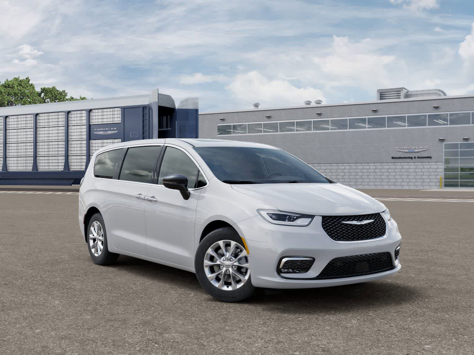Thumbnail: 2026 Chrysler Pacifica - 5