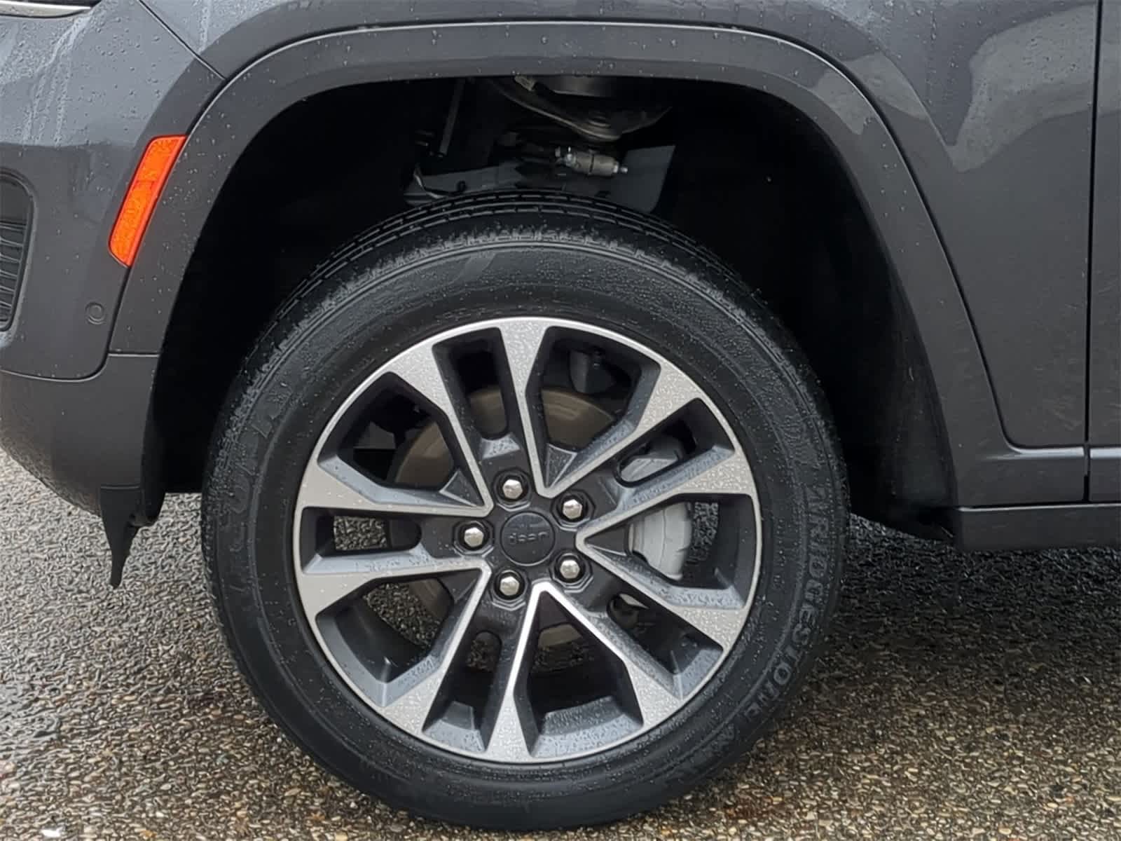 Thumbnail: 2023 Jeep Grand Cherokee - 21