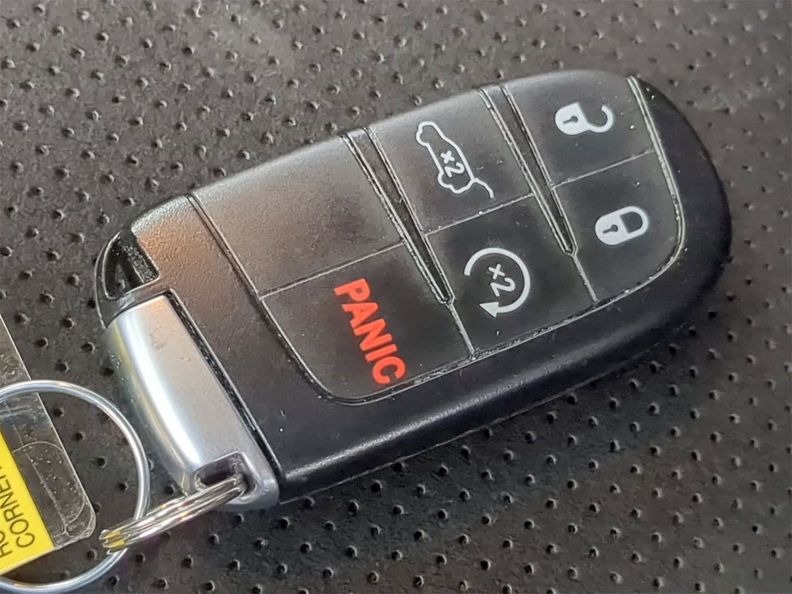 Thumbnail: 2022 Jeep Grand Cherokee - 39