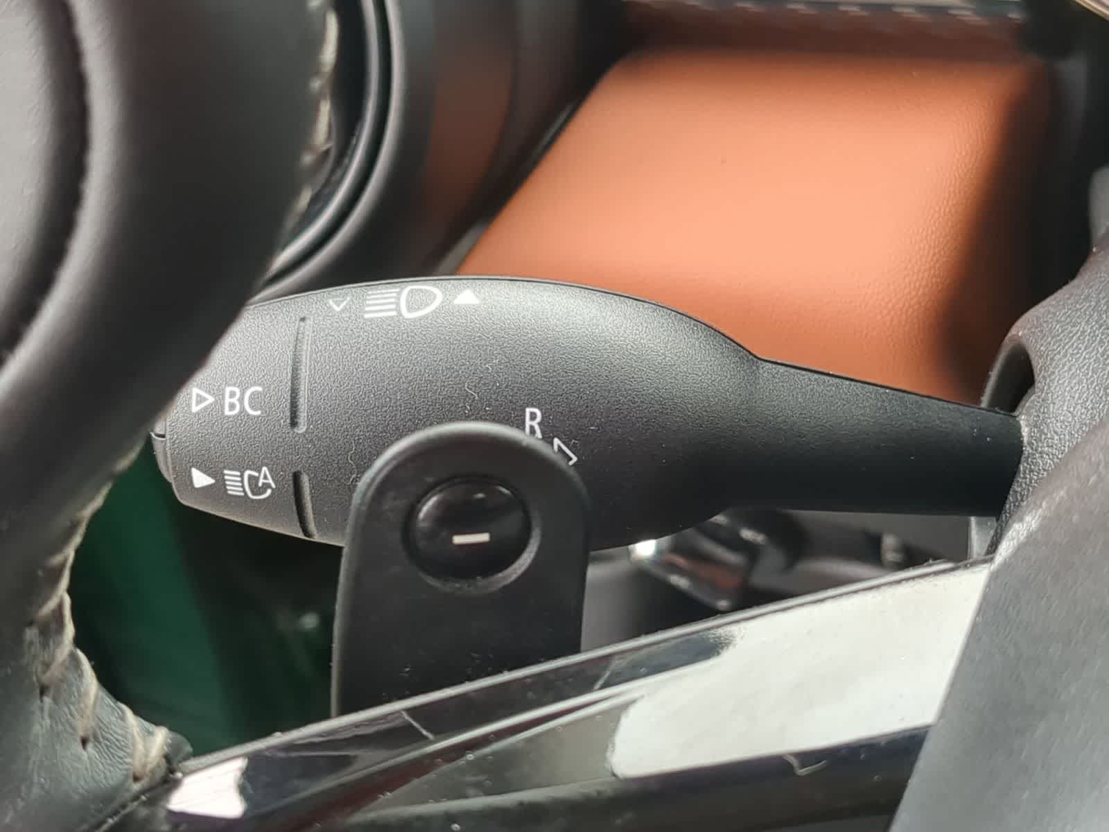 Thumbnail: 2021 MINI Cooper Hardtop - 31