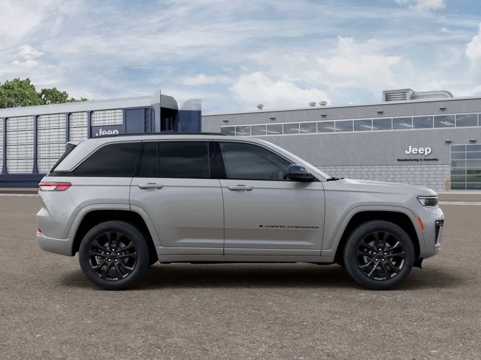 Thumbnail: 2026 Jeep Grand Cherokee - 21