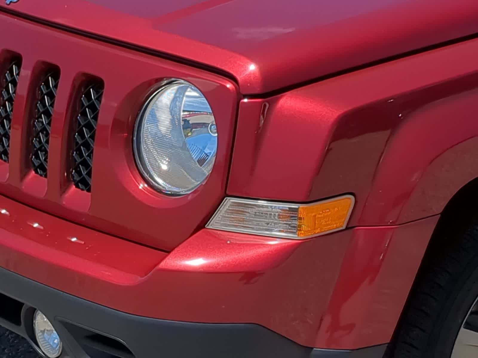Thumbnail: 2015 Jeep Patriot - 11