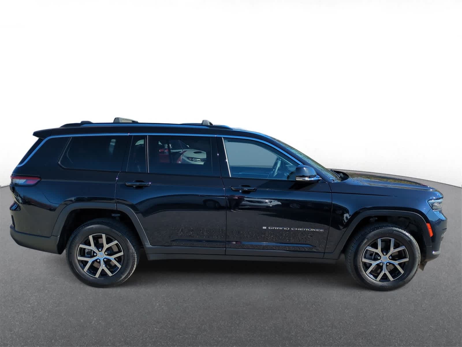 Thumbnail: 2023 Jeep Grand Cherokee L - 9