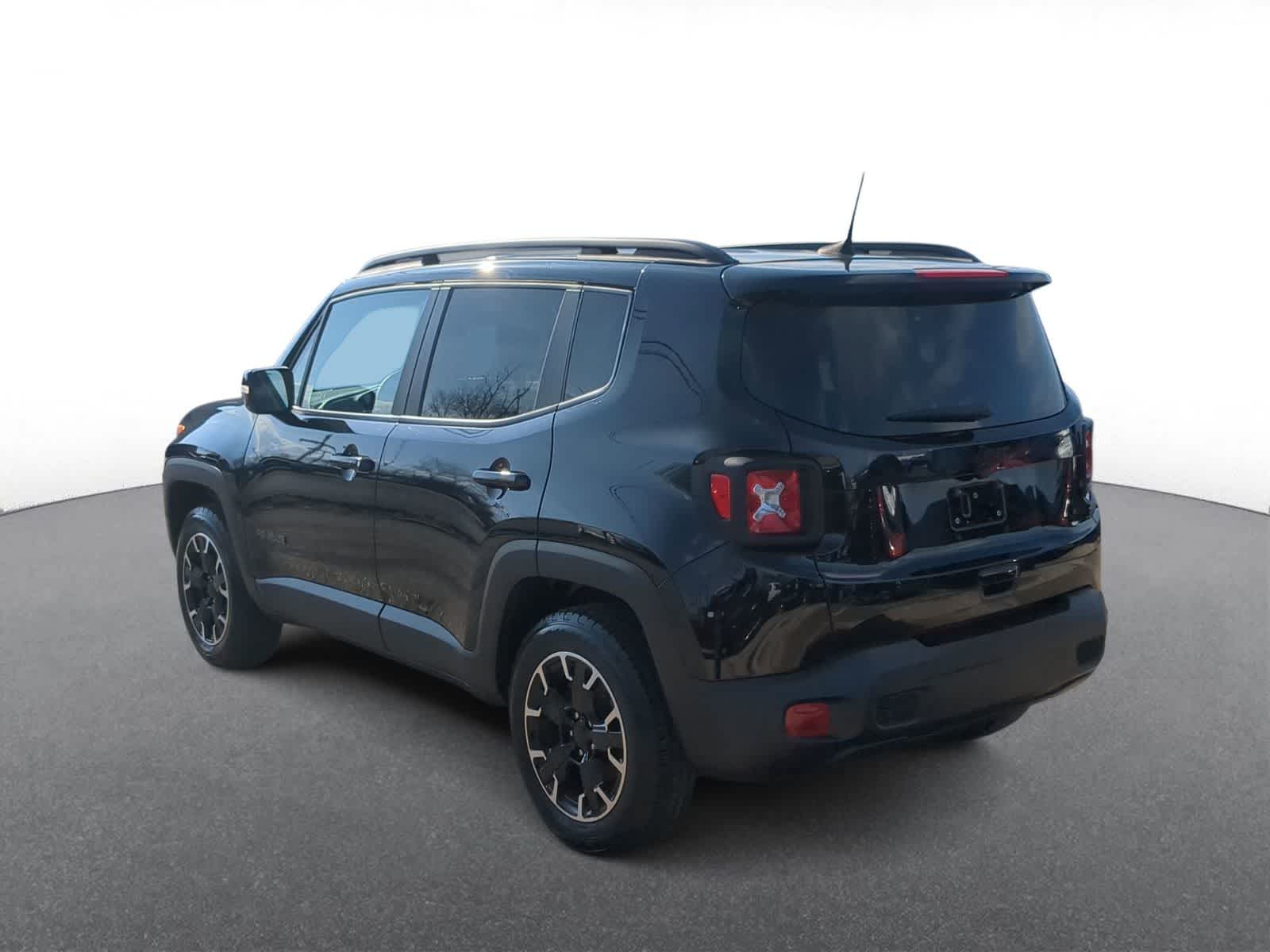 Thumbnail: 2023 Jeep Renegade - 6