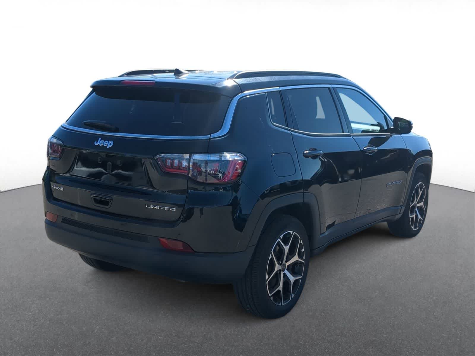 Thumbnail: 2025 Jeep Compass - 8