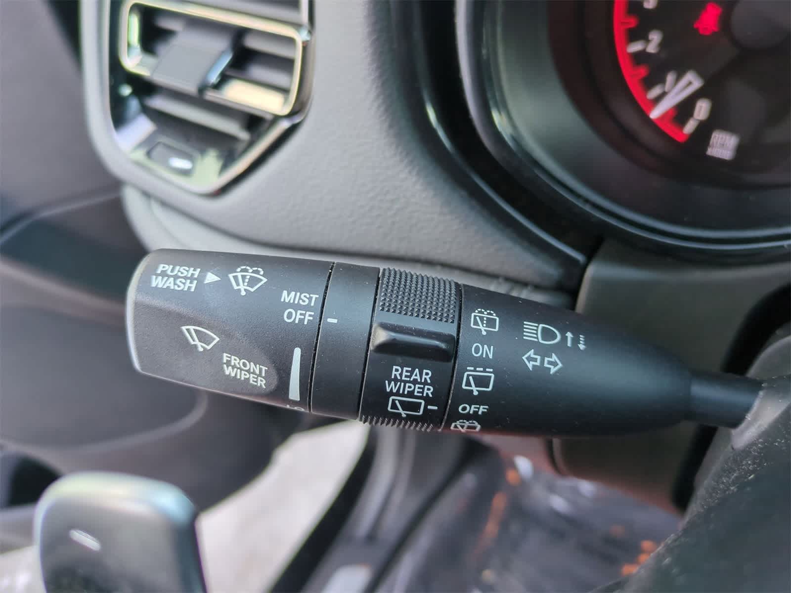 Thumbnail: 2022 Dodge Durango - 25