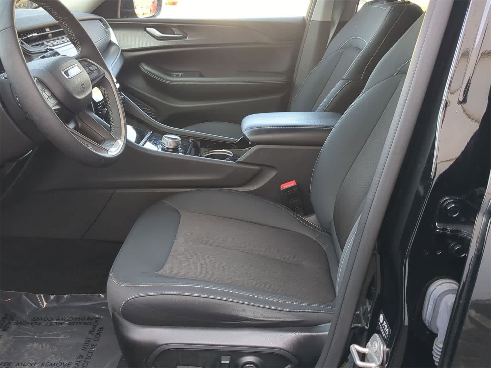 Thumbnail: 2023 Jeep Grand Cherokee - 23