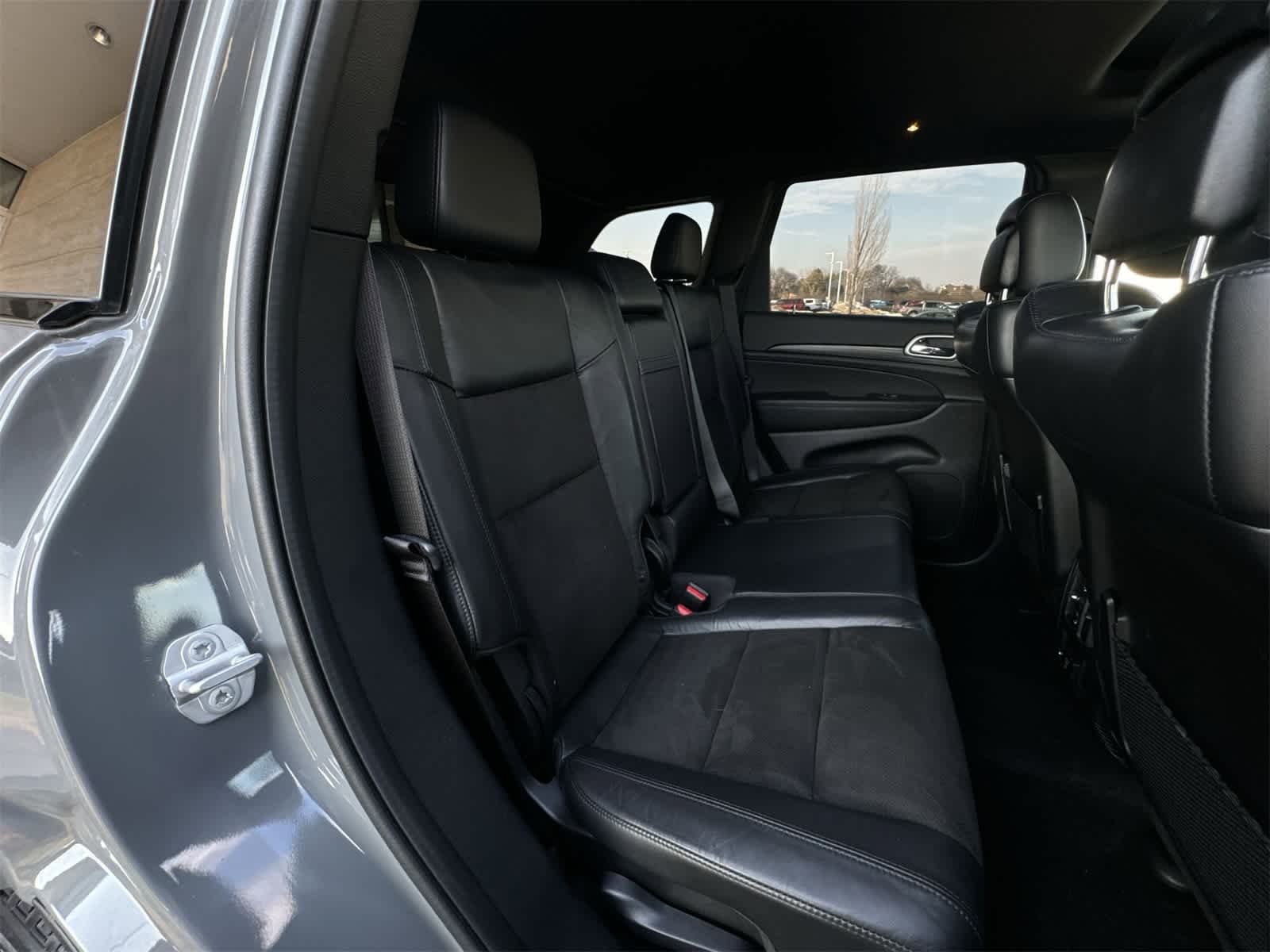 Thumbnail: 2022 Jeep Grand Cherokee - 22