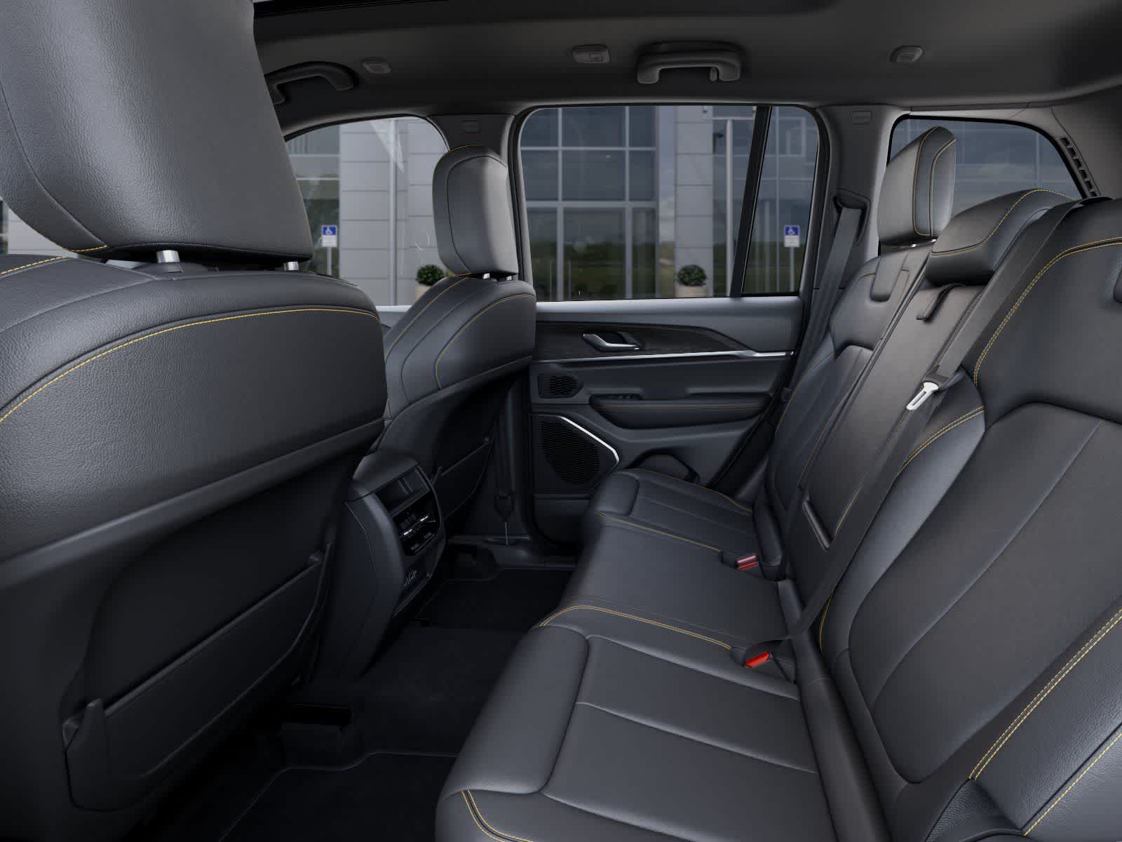 Thumbnail: 2026 Jeep Grand Cherokee - 21