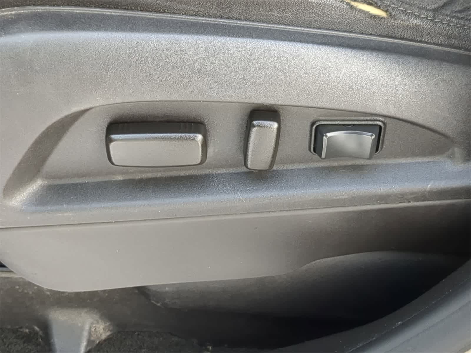 Thumbnail: 2013 Chevrolet Equinox - 24