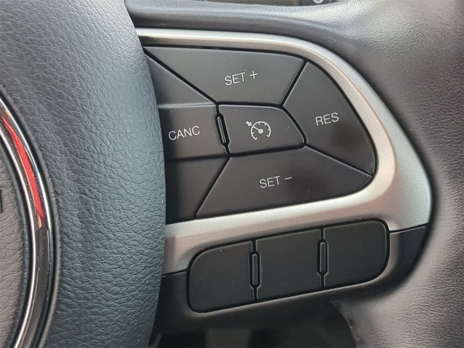 Thumbnail: 2018 Jeep Compass - 31