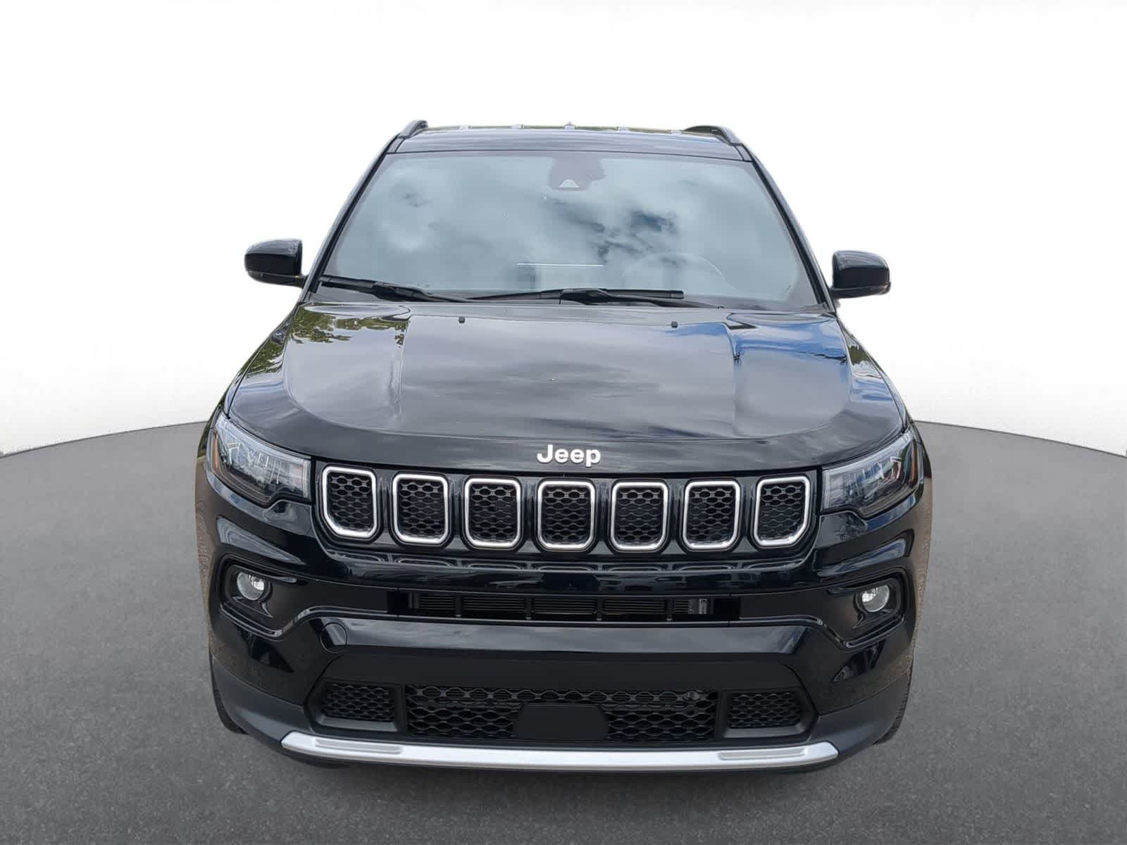 Thumbnail: 2023 Jeep Compass - 3