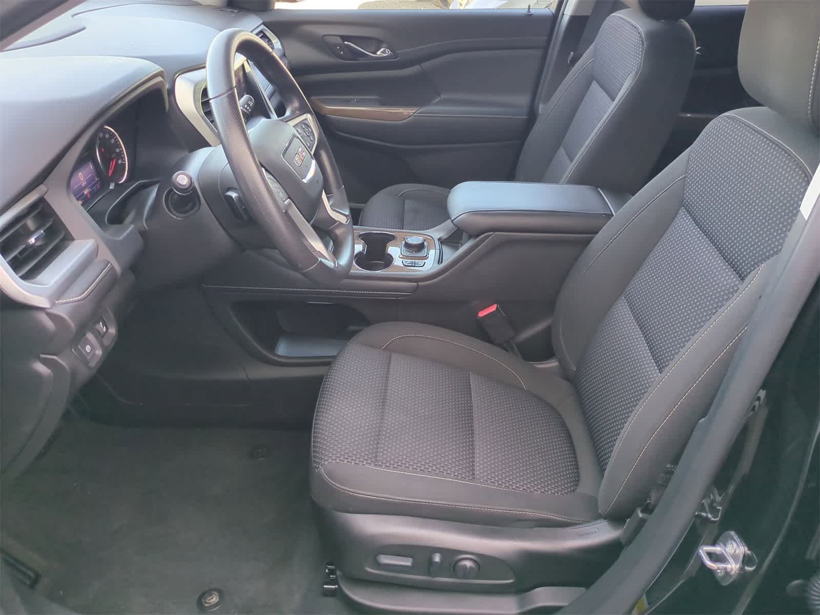 Thumbnail: 2023 GMC Acadia - 16