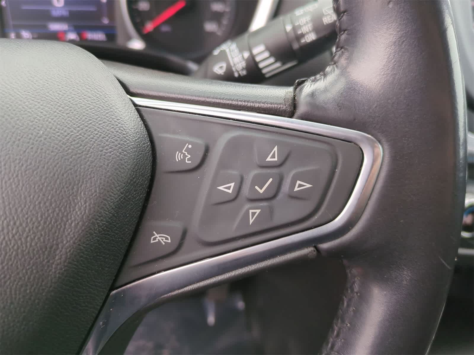 Thumbnail: 2020 Chevrolet Equinox - 25