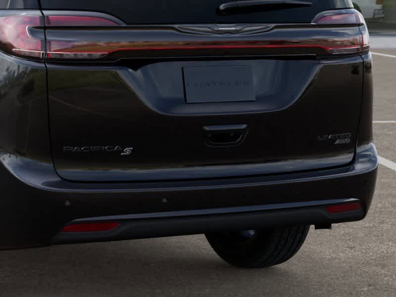 Thumbnail: 2026 Chrysler Pacifica - 13