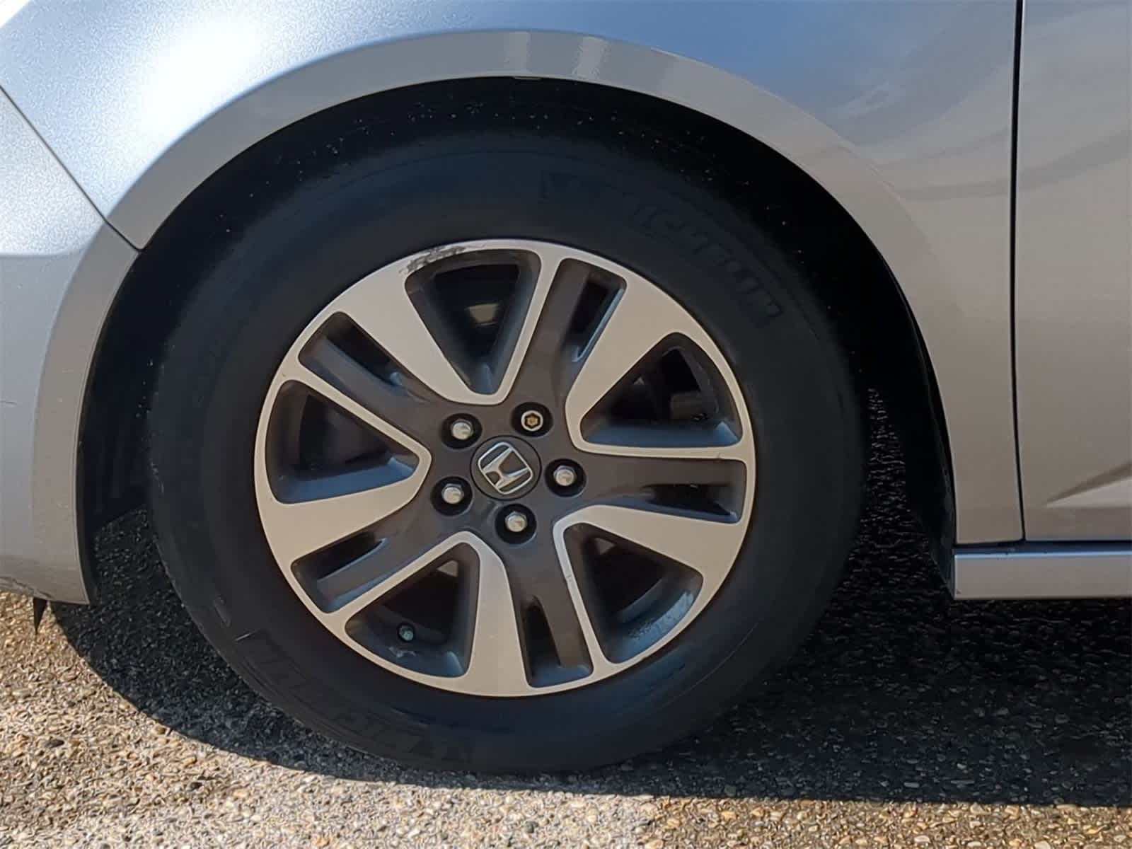 Thumbnail: 2016 Honda Odyssey - 21