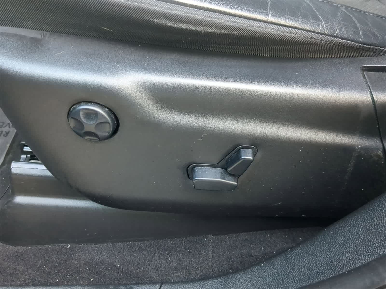 Thumbnail: 2020 Jeep Grand Cherokee - 17