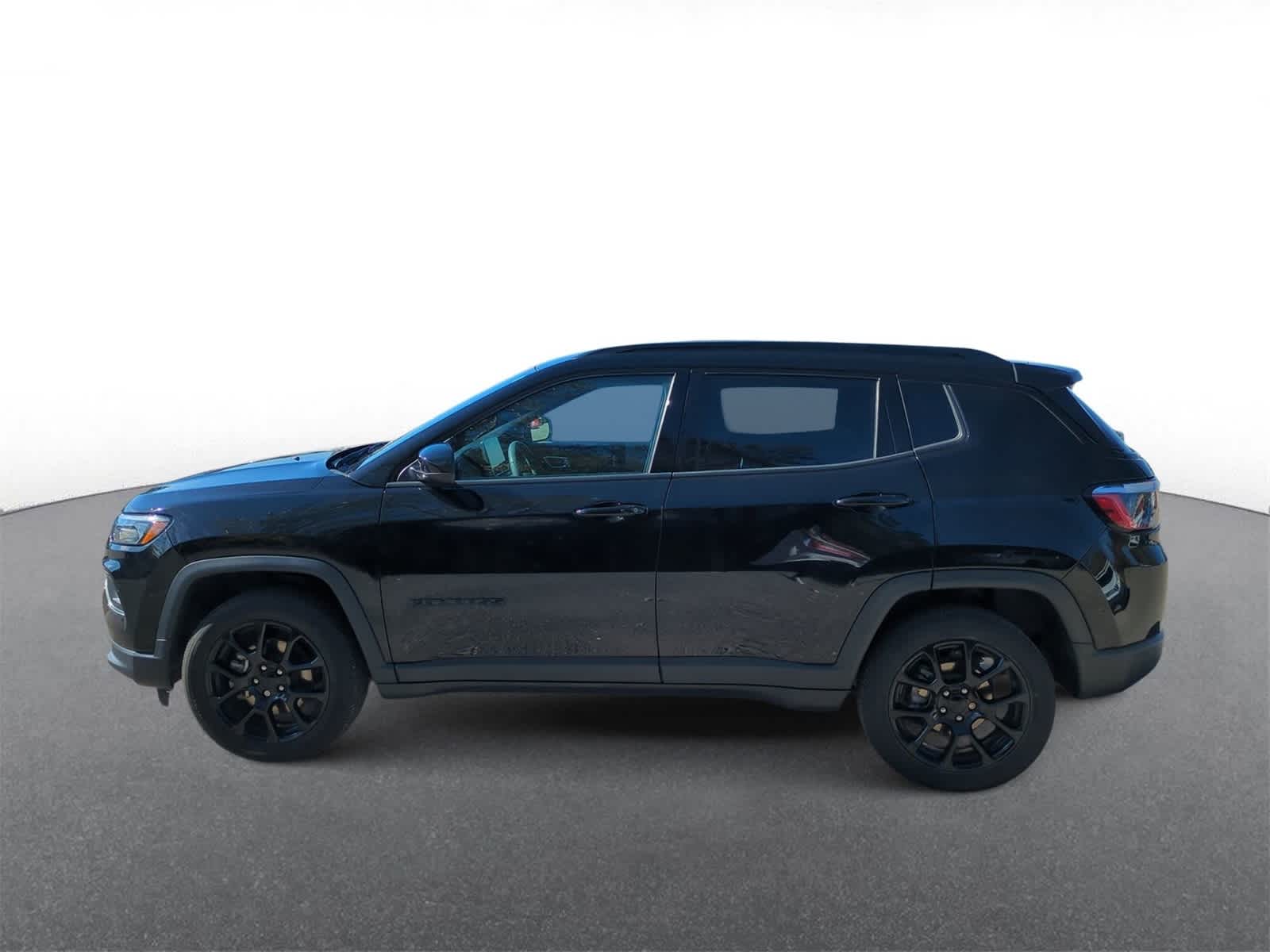 Thumbnail: 2022 Jeep Compass - 5