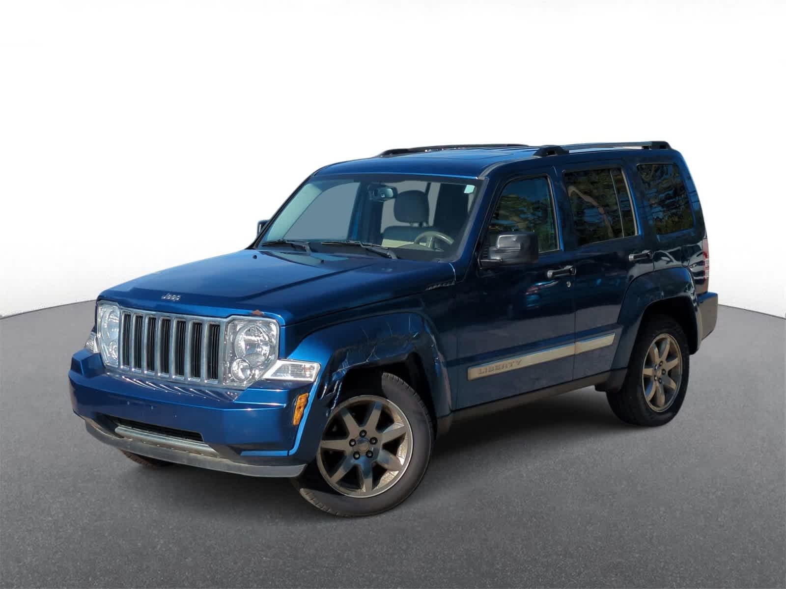 Thumbnail: 2010 Jeep Liberty - 1