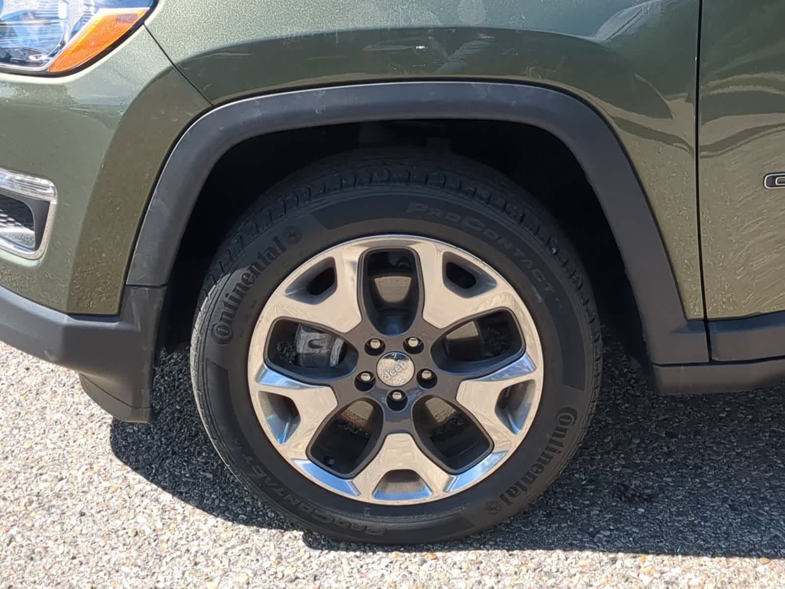 Thumbnail: 2020 Jeep Compass - 14