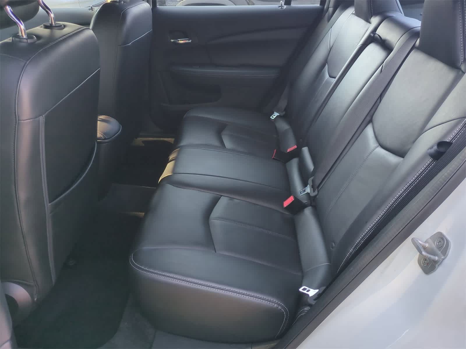 Thumbnail: 2012 Chrysler 200 - 17