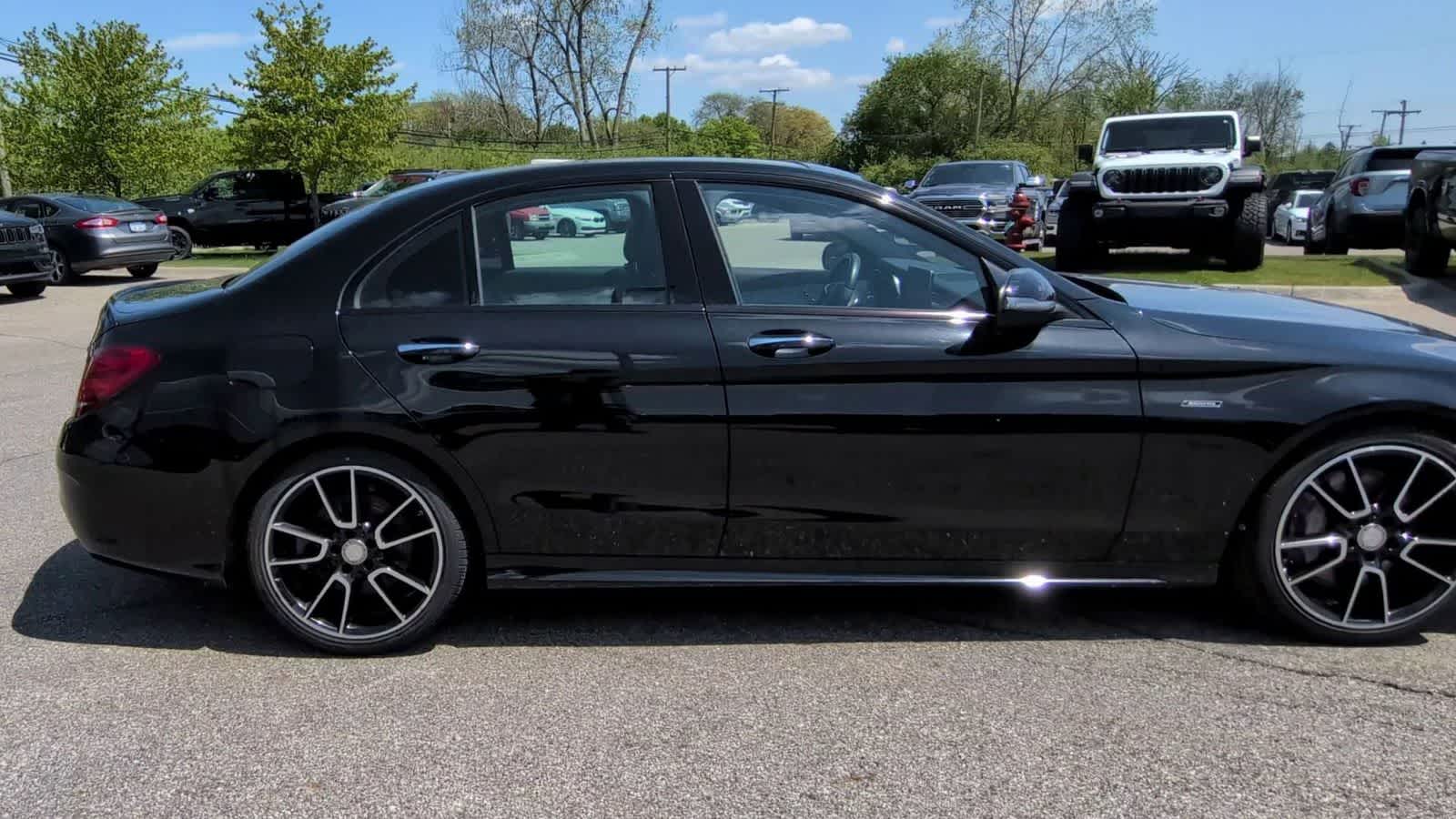 Thumbnail: 2016 Mercedes-Benz C-Class - 9