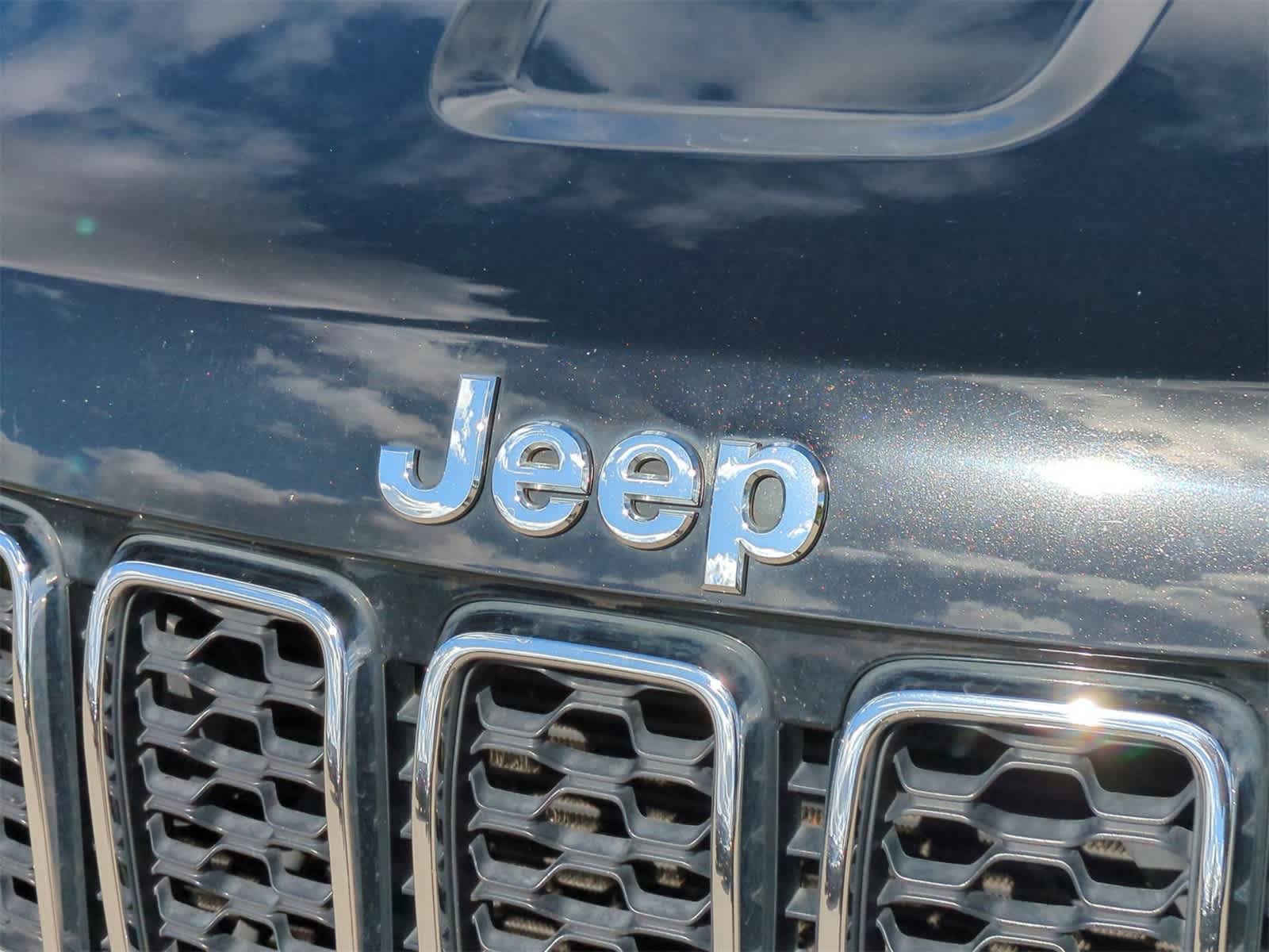 Thumbnail: 2021 Jeep Grand Cherokee - 12