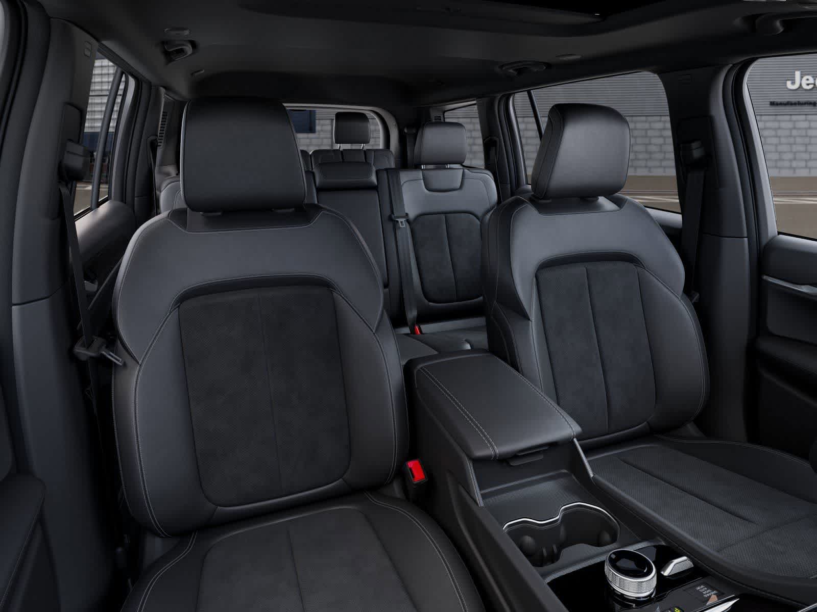 Thumbnail: 2026 Jeep Grand Cherokee L - 16