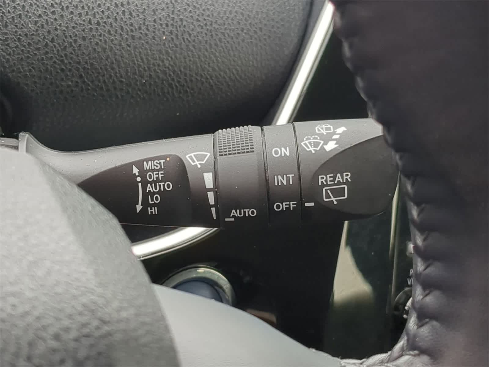 Thumbnail: 2022 Toyota Prius - 25