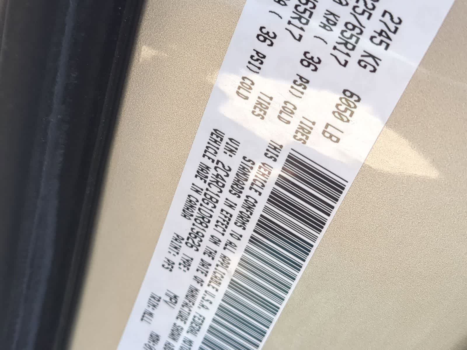 Thumbnail: 2013 Chrysler Town & Country - 32