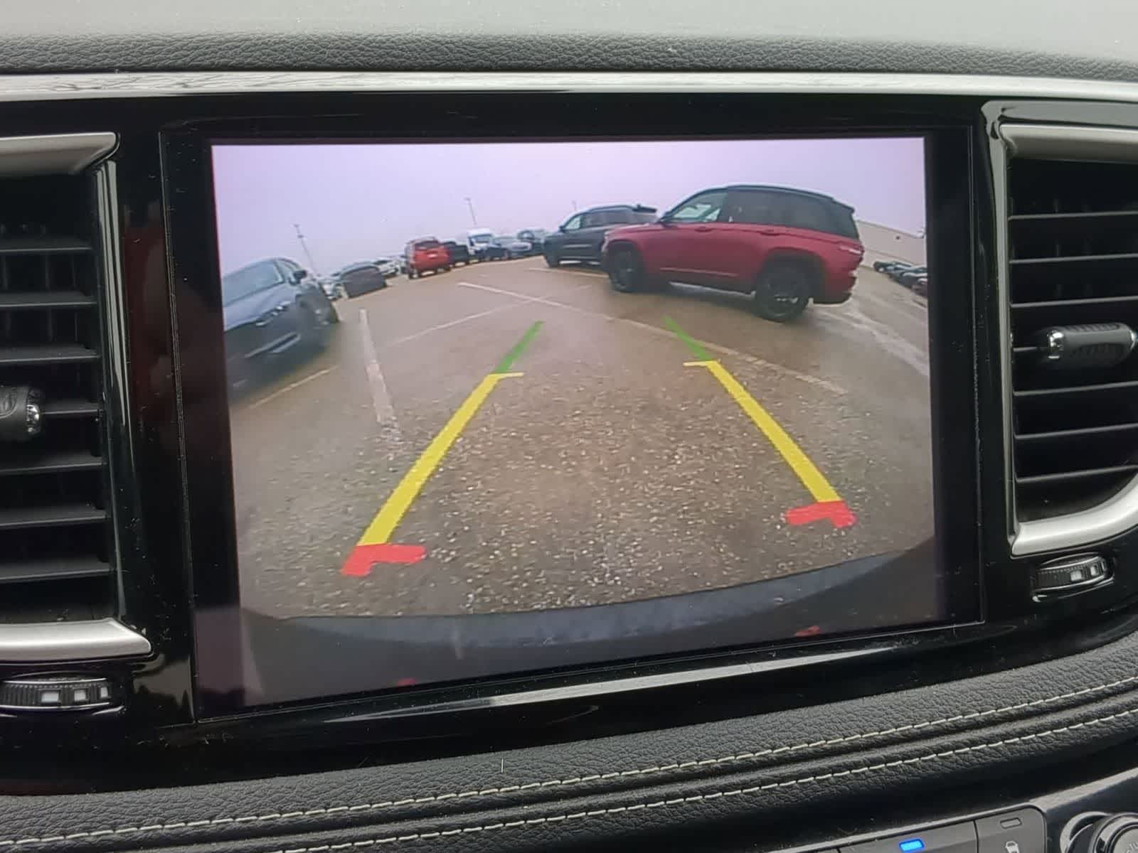 Thumbnail: 2023 Chrysler Pacifica - 28