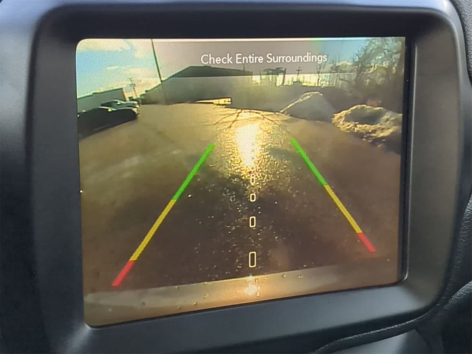 Thumbnail: 2021 Jeep Renegade - 36