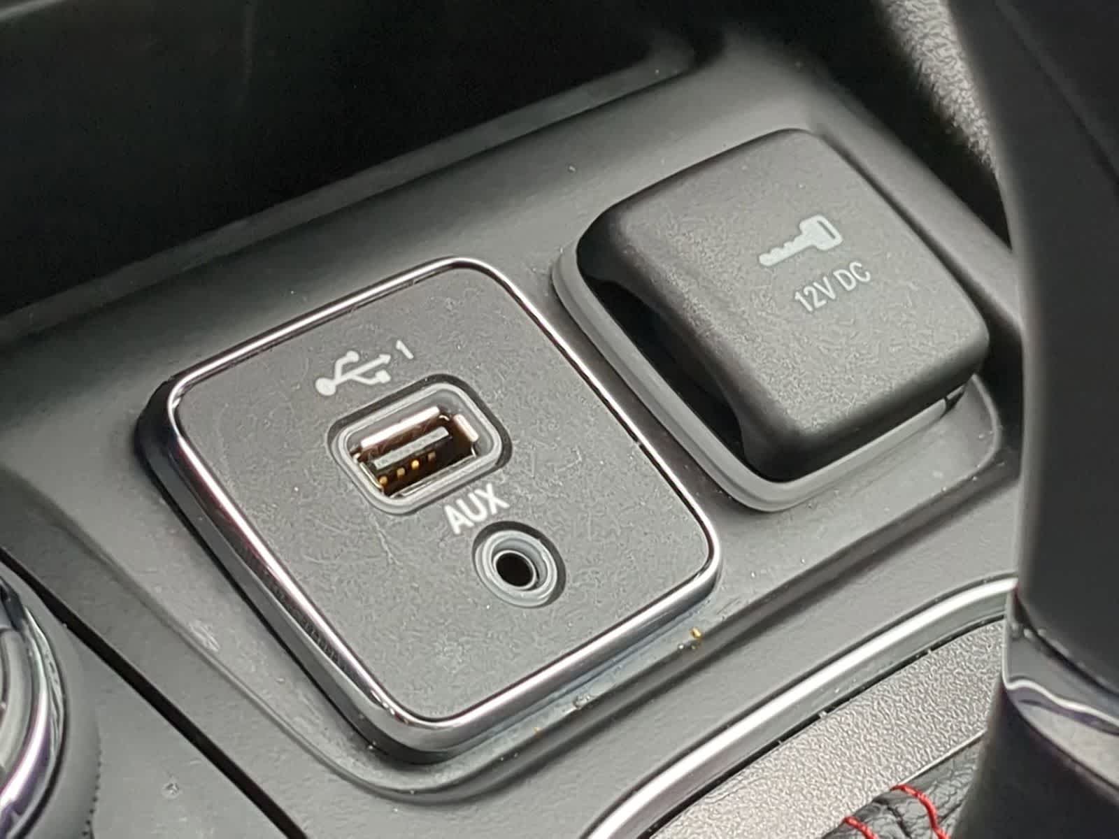 Thumbnail: 2022 Jeep Cherokee - 30