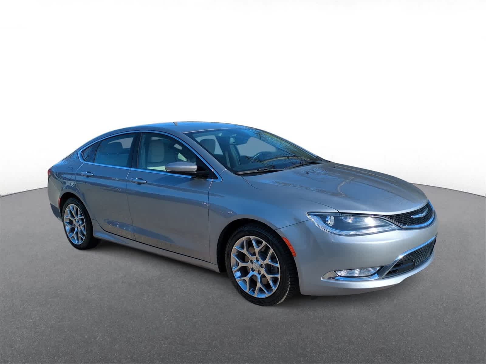 2015 Chrysler 200 C photo 2