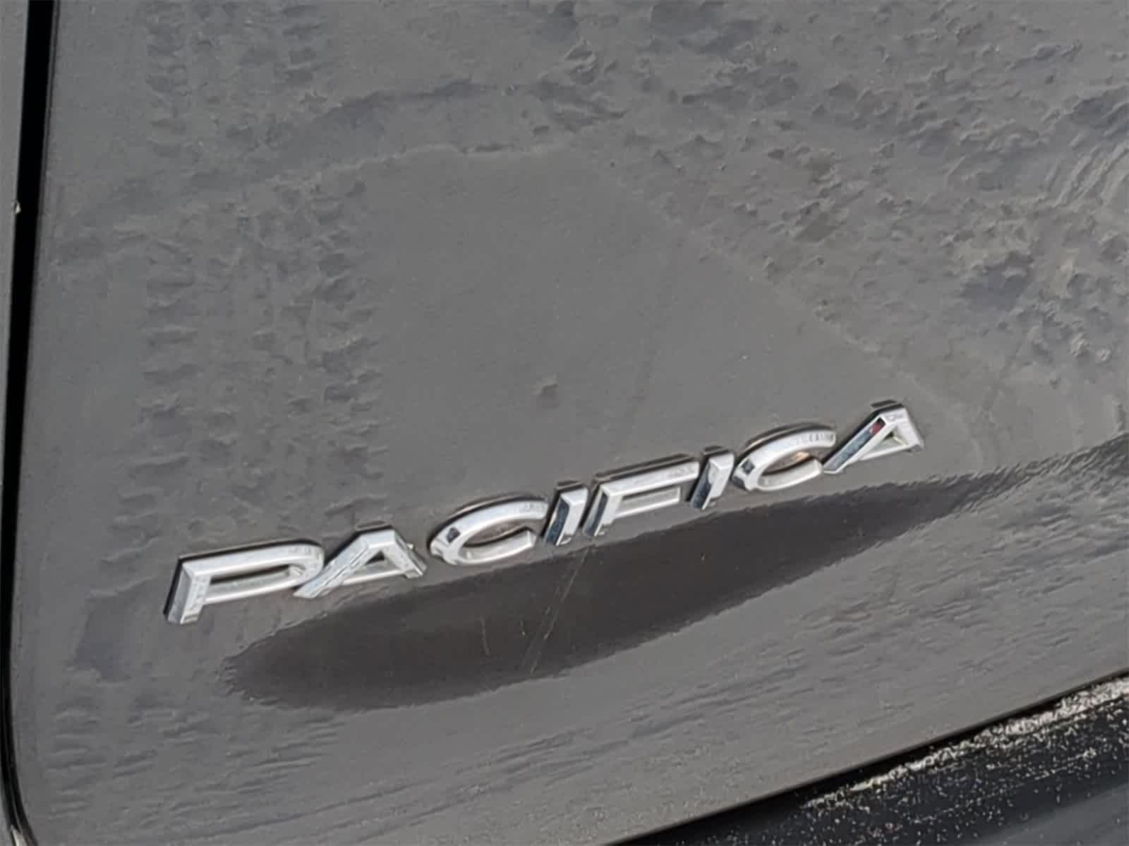 Thumbnail: 2017 Chrysler Pacifica - 20