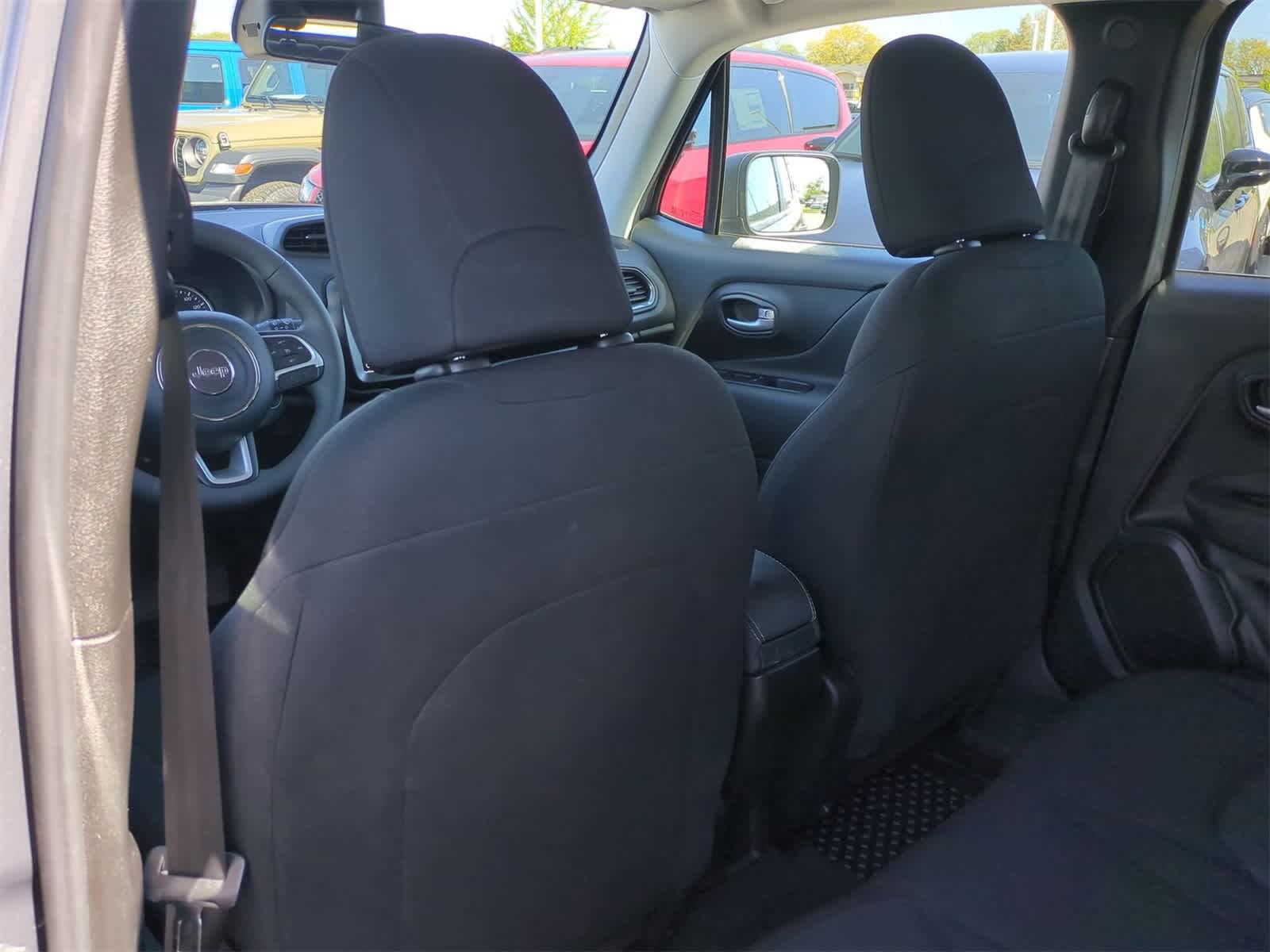 2023 Jeep Renegade Latitude 16