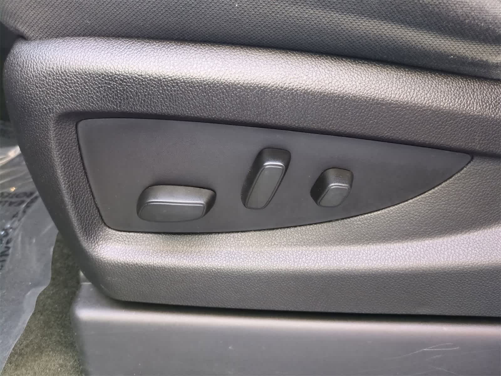 Thumbnail: 2017 GMC Yukon XL - 17