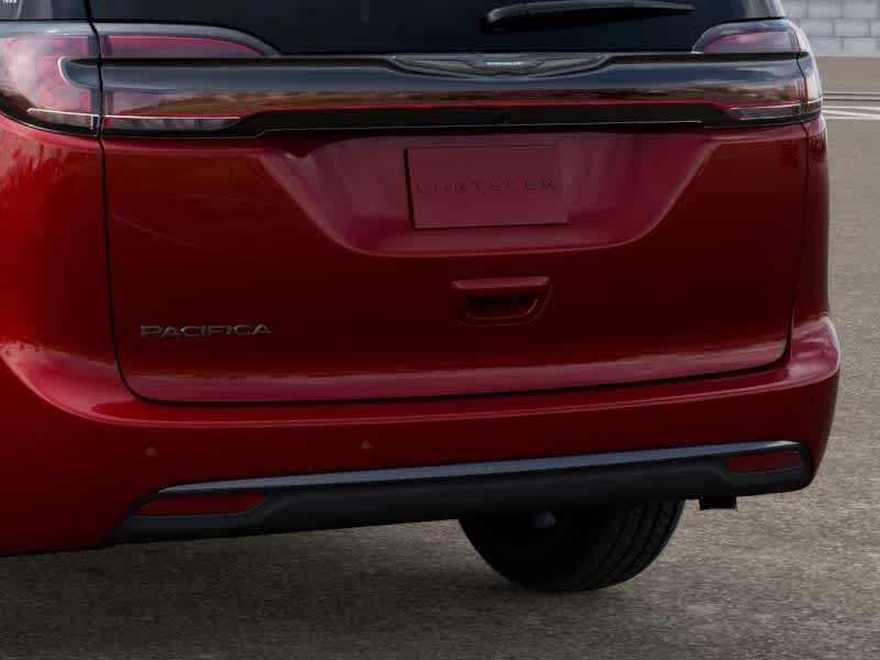 Thumbnail: 2026 Chrysler Pacifica - 13