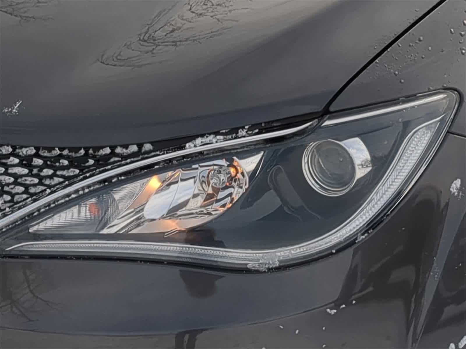 Thumbnail: 2017 Chrysler Pacifica - 18