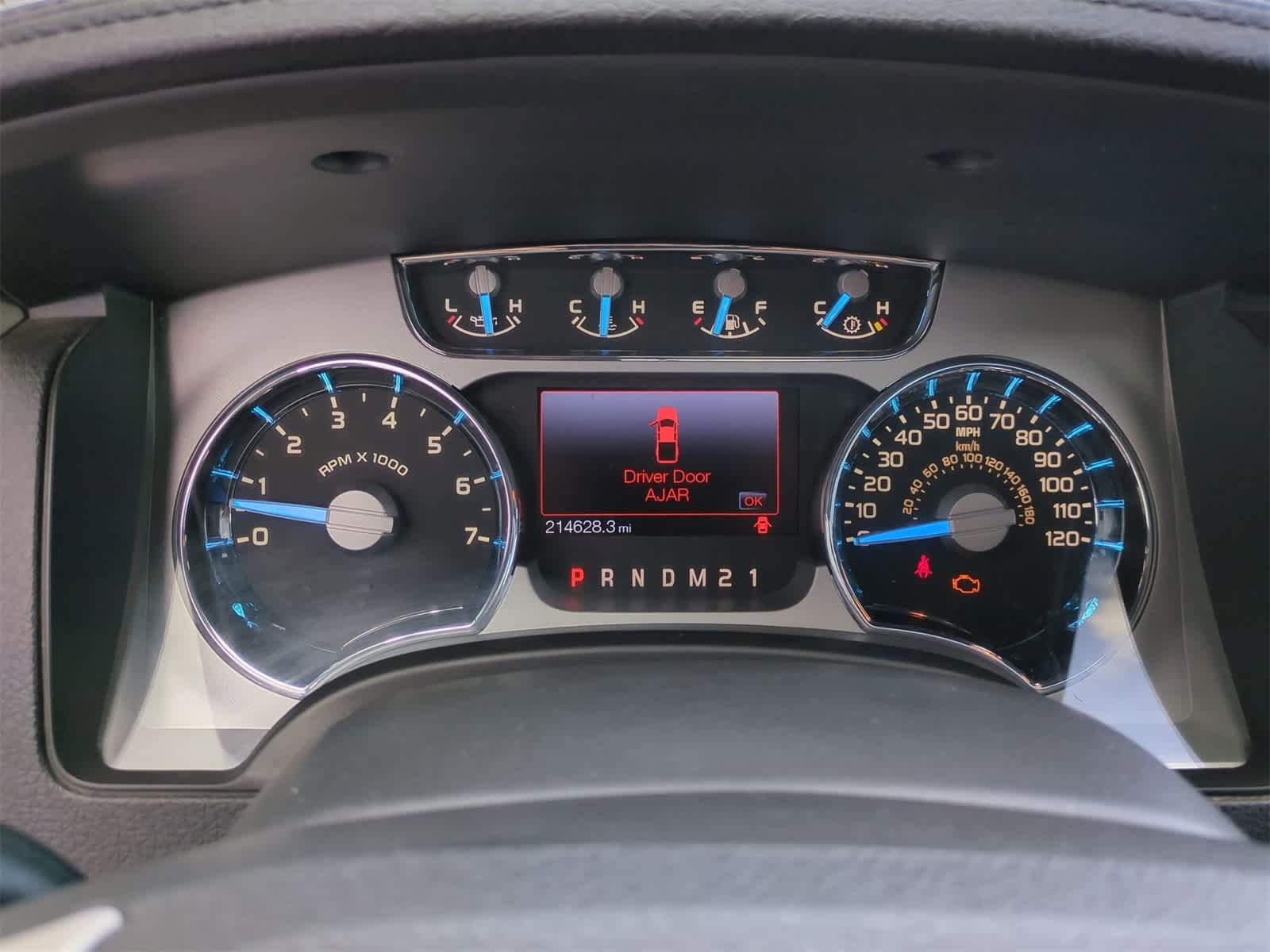 2013 Ford F-150 Platinum 29