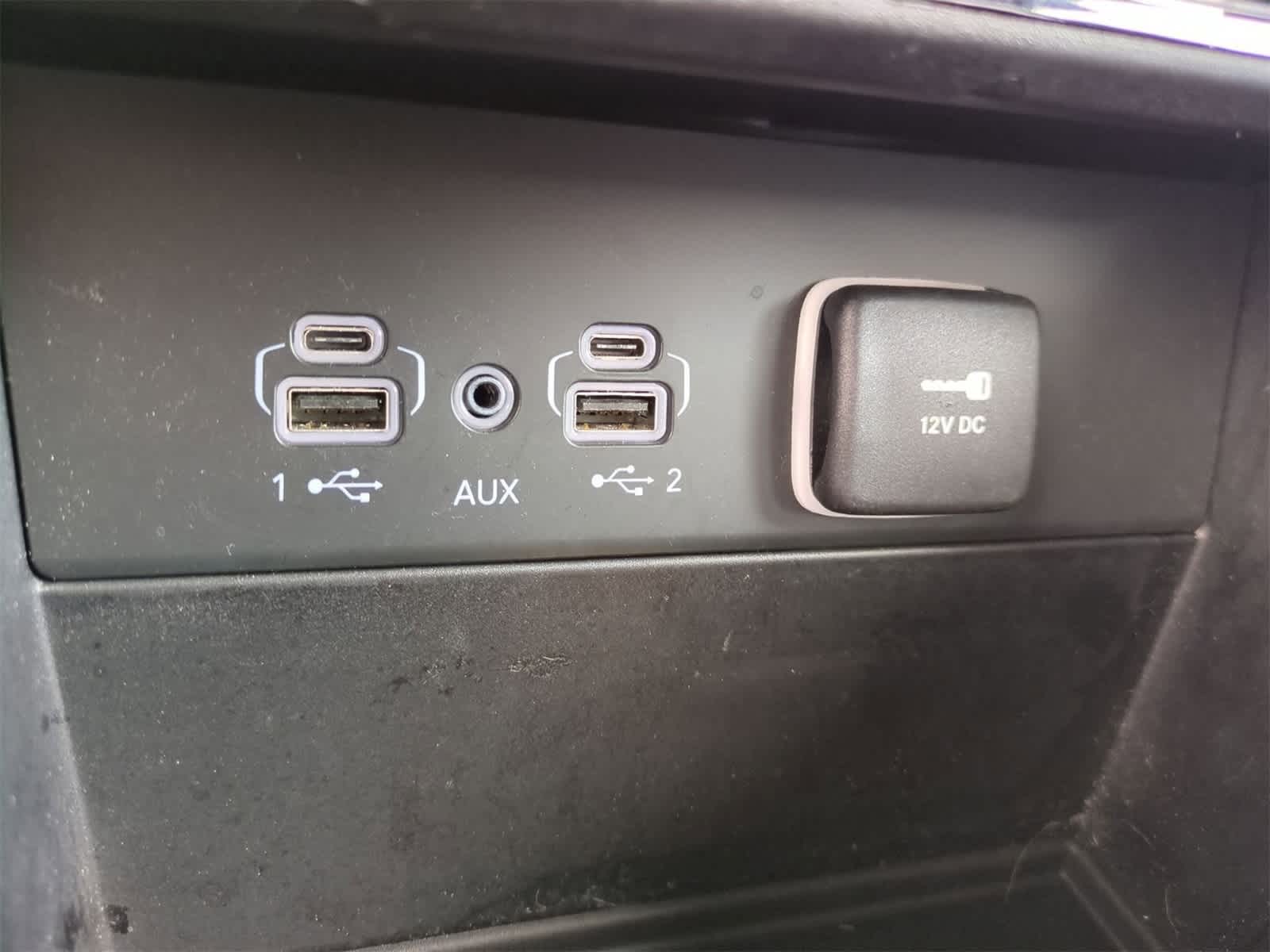 Thumbnail: 2023 Jeep Grand Cherokee - 31