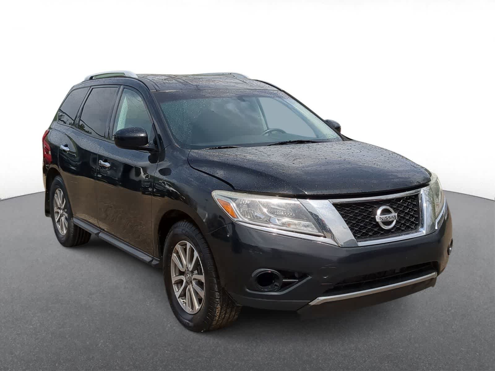 Used 2013 Nissan Pathfinder SV with VIN 5N1AR2MM7DC669983 for sale in Troy, MI