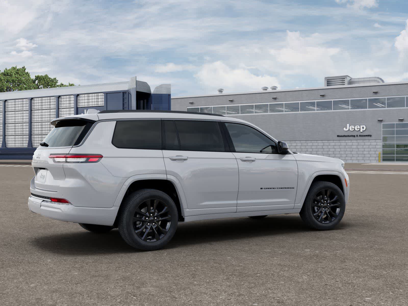 Thumbnail: 2026 Jeep Grand Cherokee L - 4