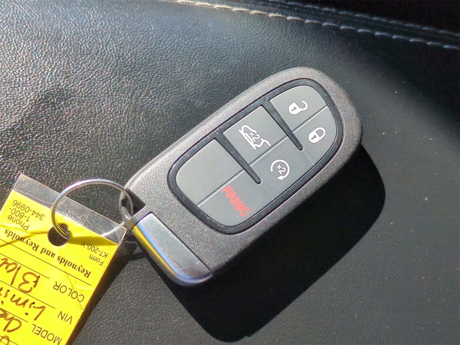 Thumbnail: 2019 Jeep Cherokee - 36