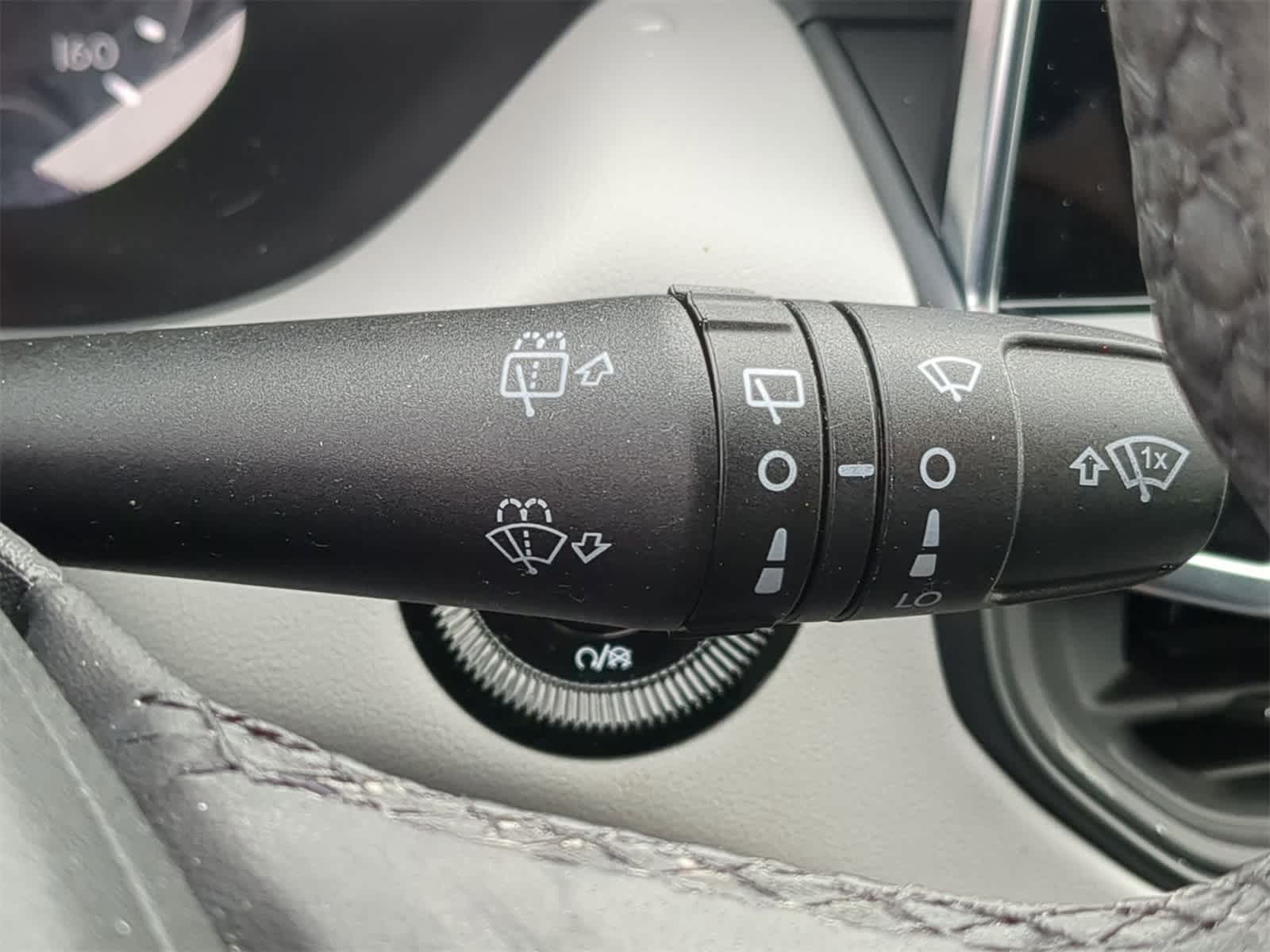 Thumbnail: 2023 Jeep Compass - 32