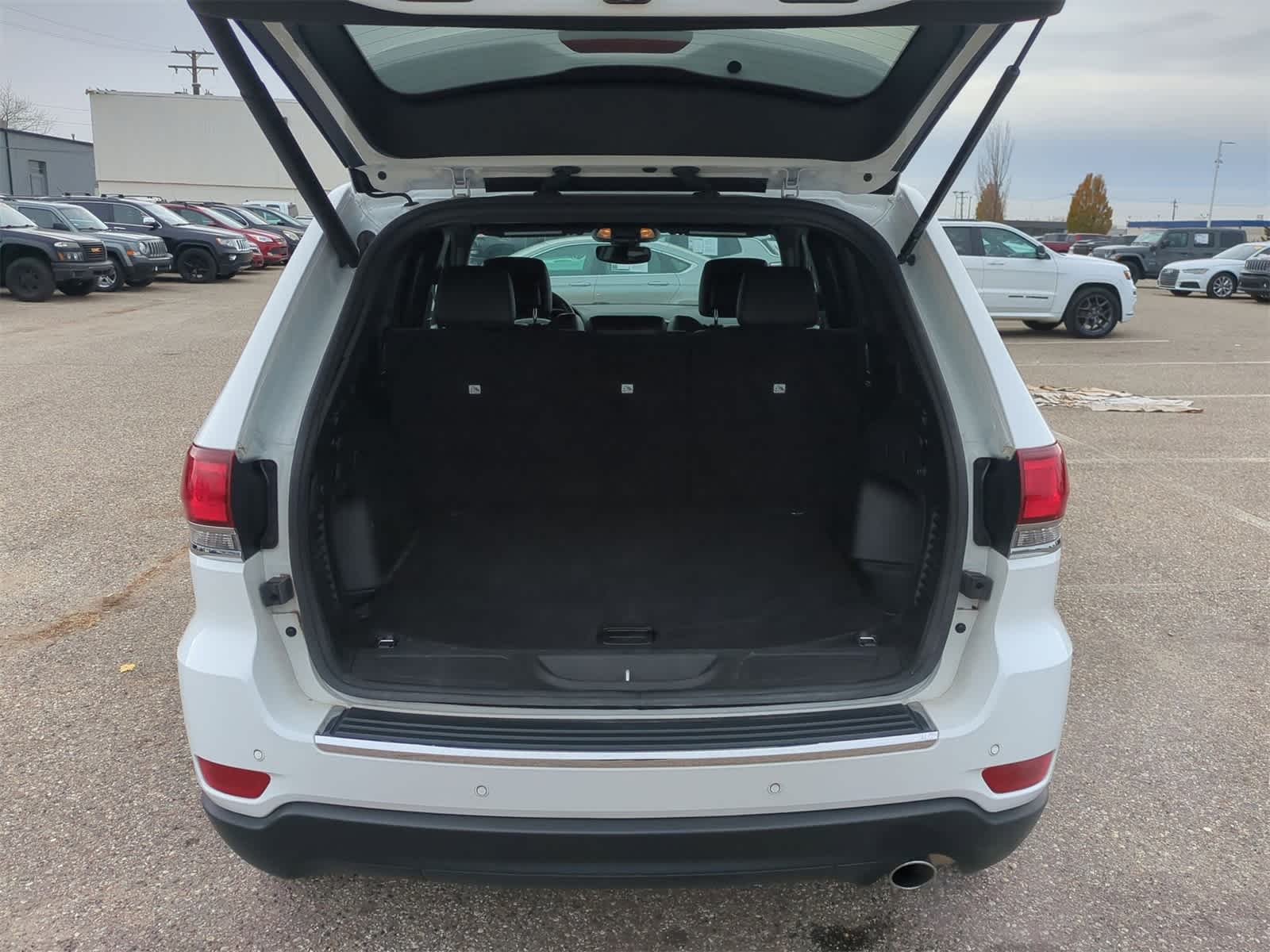 Thumbnail: 2021 Jeep Grand Cherokee - 34